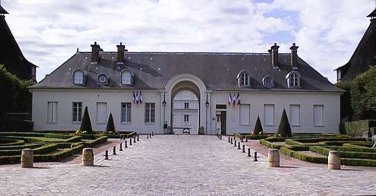 Entr&eacute;e du Ch&acirc;teau de la Verrerie