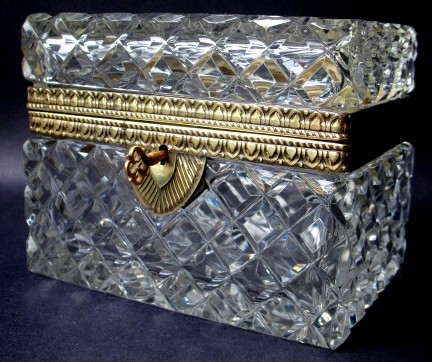 Coffret bronze et cristal taillé - vendu aux encheres près de 400€ en février 2012