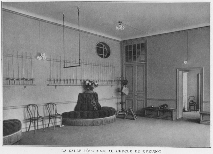 La salle d'escrime au cercle du Creusot