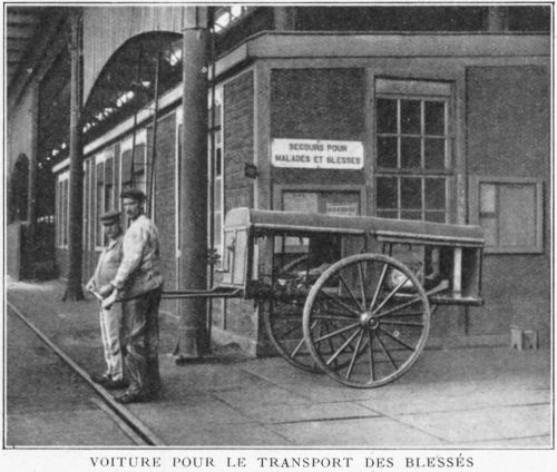 Voiture pour le transport des blessés