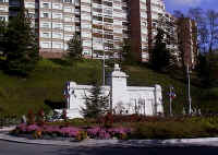 Monument aux morts - Place Charles de Gaulle - Le creusot en Bourgogne - 71200