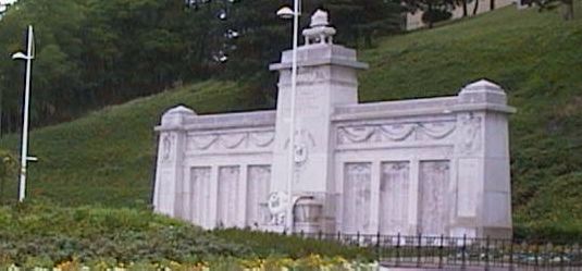 Monument aux morts - Le Creusot en Bourgogne - 71200