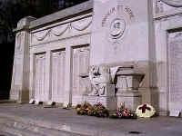 Monument aux morts - Place Charles de Gaulle - Le creusot en Bourgogne - 71200