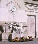 Monument aux morts - Place Charles de Gaulle - Le creusot en Bourgogne - 71200